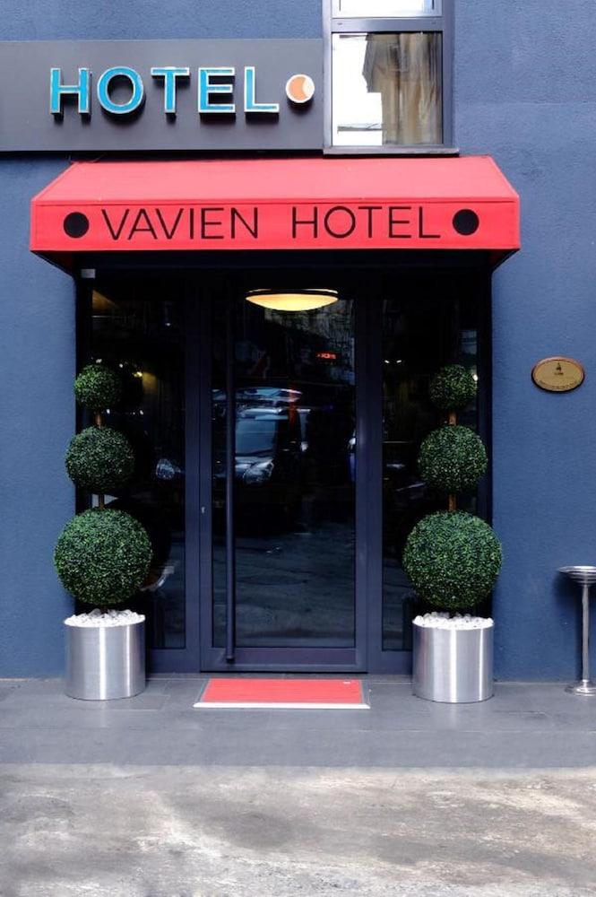 Vavien Hotel - Featured Image
