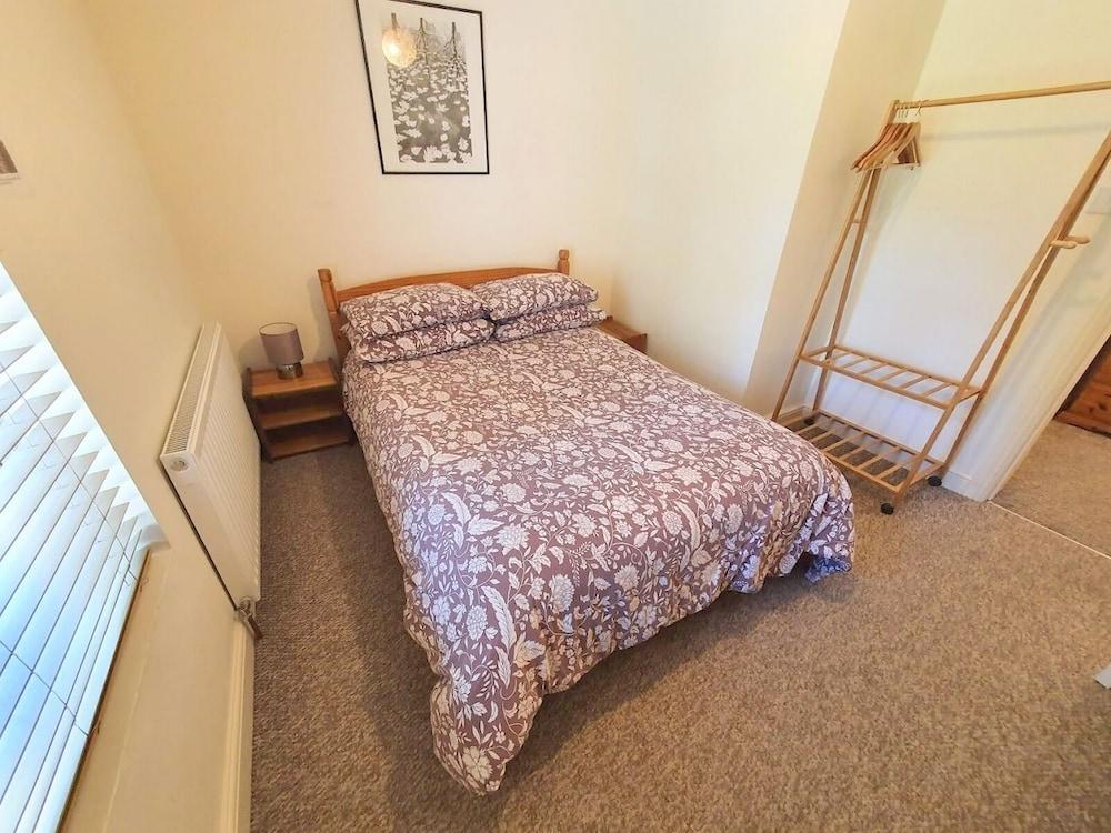 2-bed Flat With Superfast Wi-fi DW Lettings 29br - Room