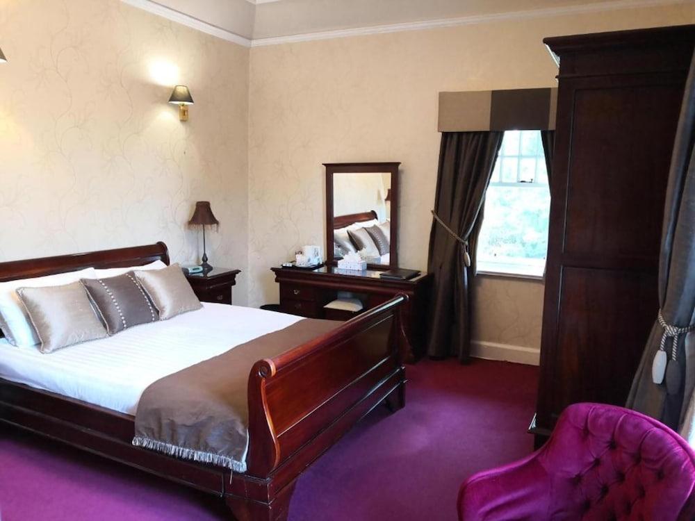 OYO Dunmar House Hotel - Room