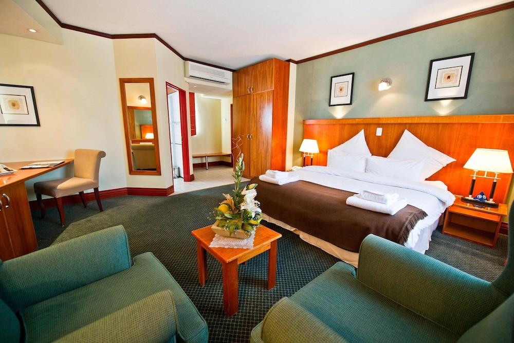 Protea Hotel by Marriott Windhoek Furstenhof - Room