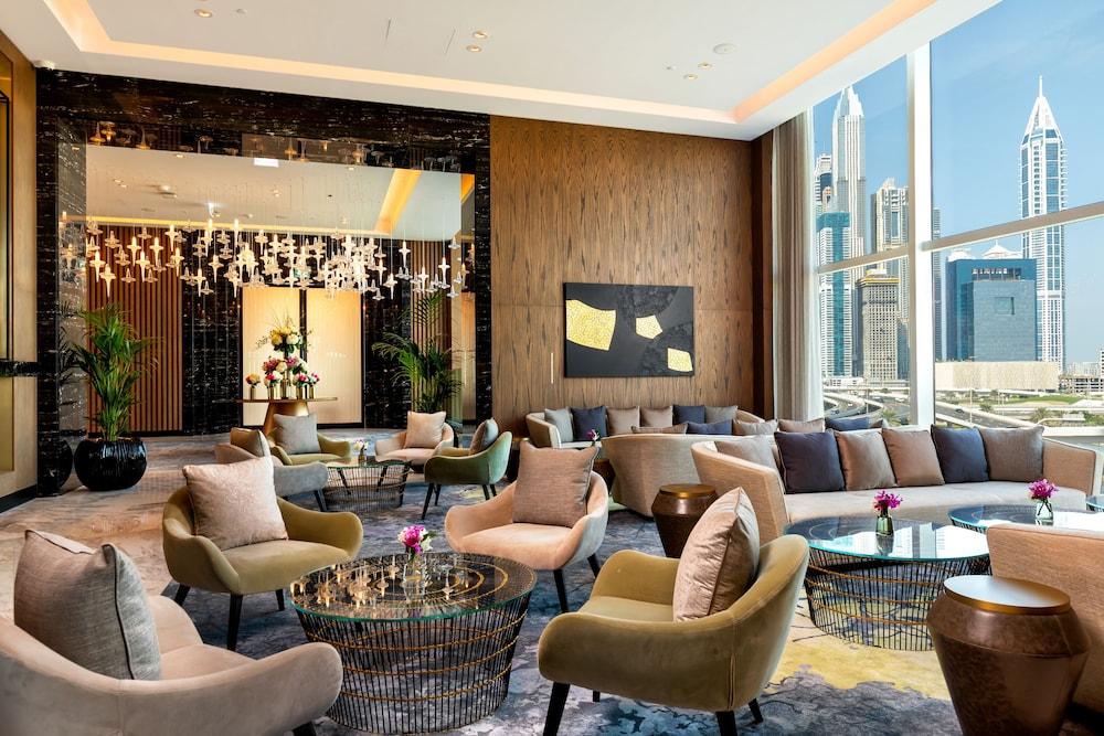 Taj Jumeirah Lakes Towers - Lobby Sitting Area