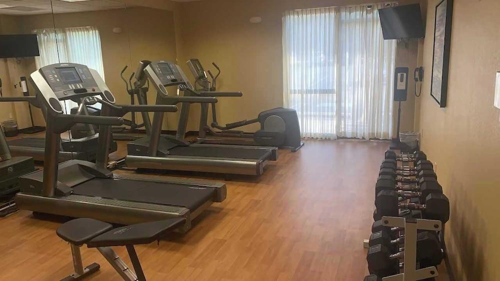 Tulsa South Medical Hotel & Suites - Fitness Facility