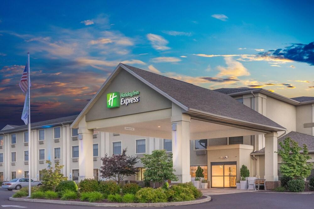 Holiday Inn Express Bloomsburg, an IHG Hotel - Featured Image