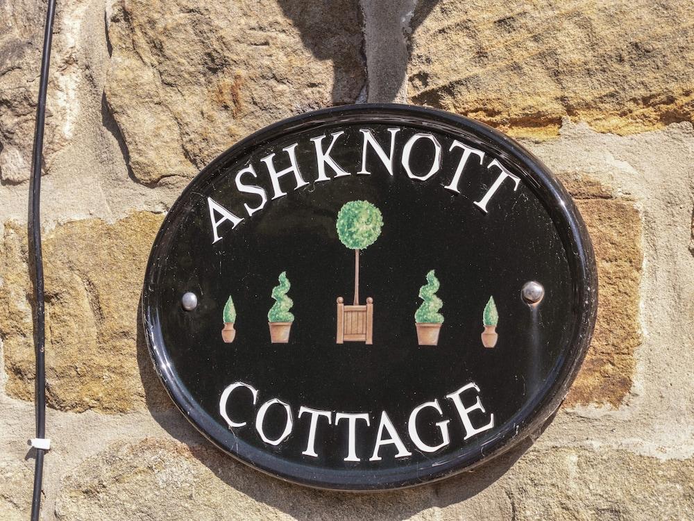 Ashknott Cottage - Interior