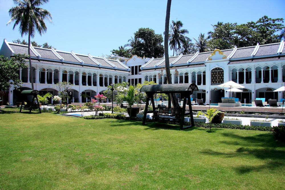 Racha Island Resort - Exterior