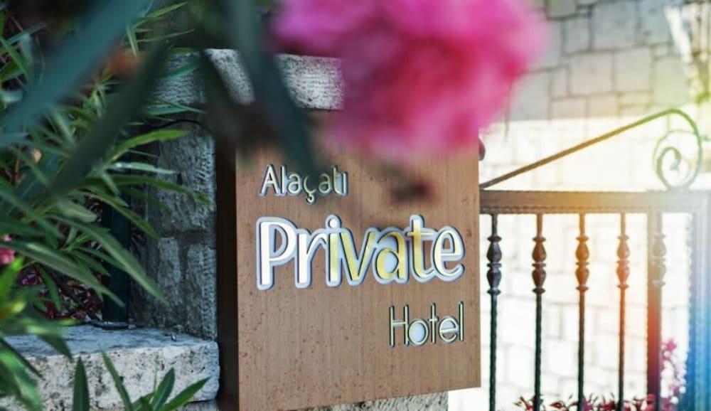 Alacati Private Hotel - Exterior