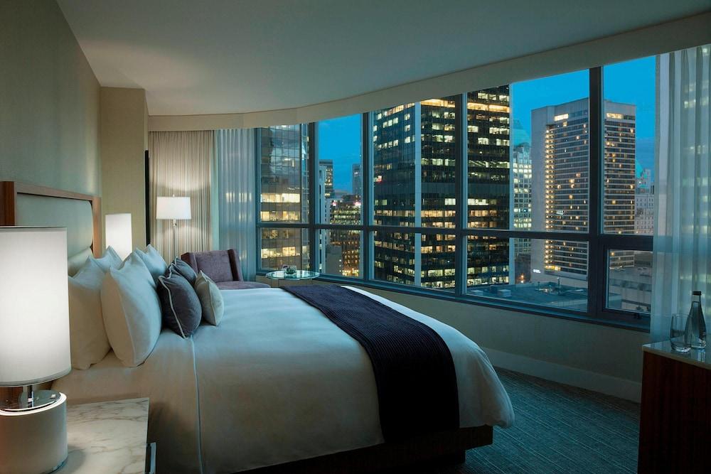 Vancouver Marriott Pinnacle Downtown - Featured Image