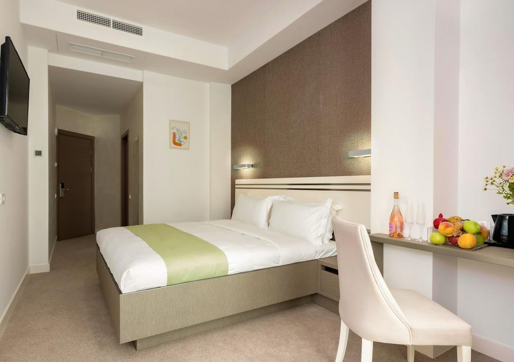 Dave Hotel Yerevan - Room