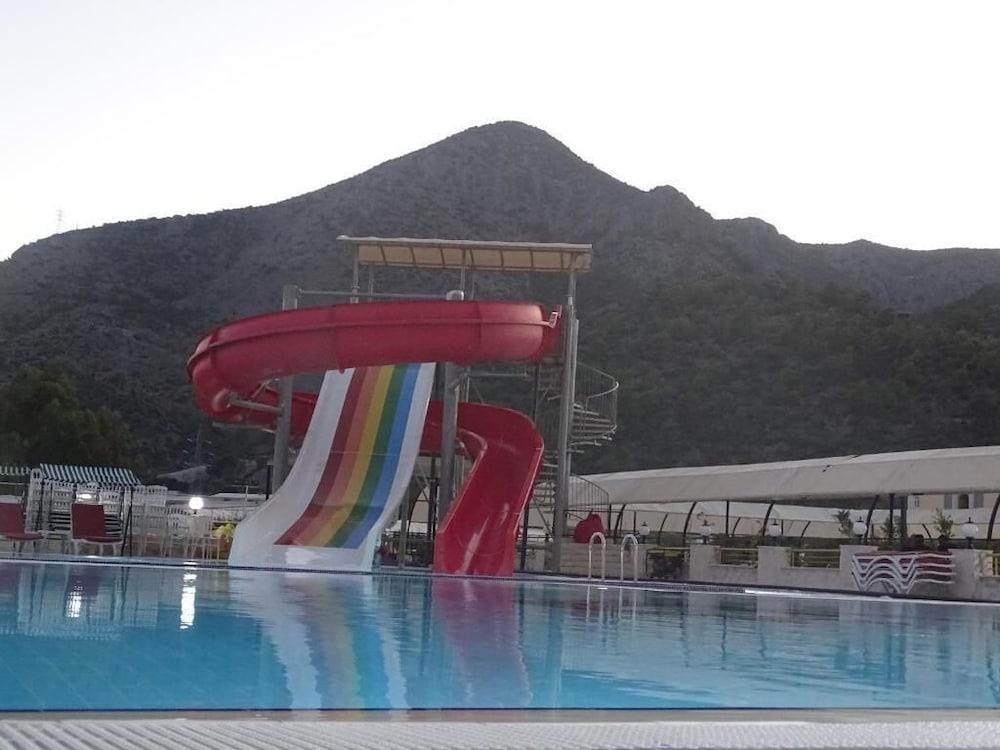 Princess Resort Hotels - Pool