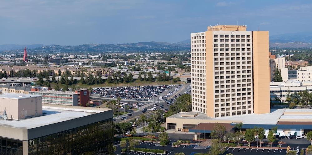 Hotel Fera Anaheim, a DoubleTree by Hilton - Exterior