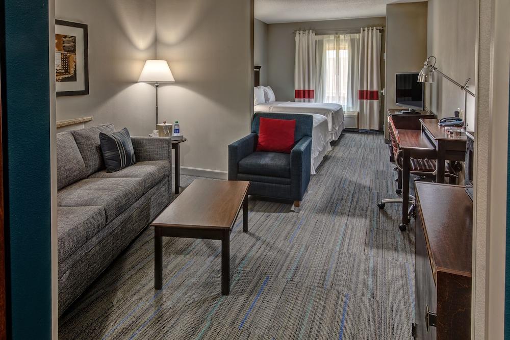 Four Points by Sheraton Memphis Southwind - Room