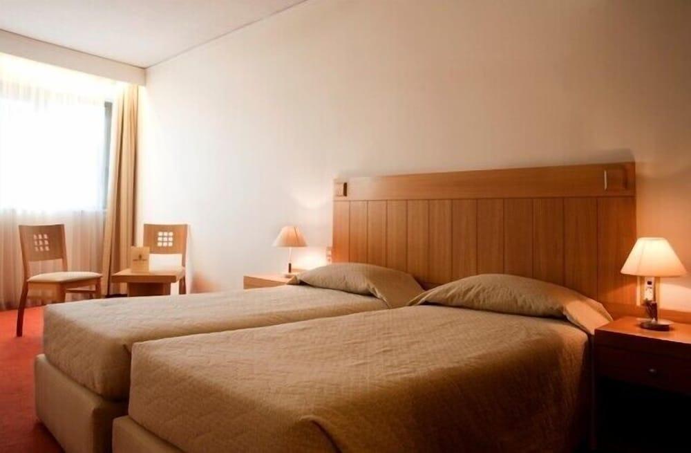 Hotel Ilissos - Room