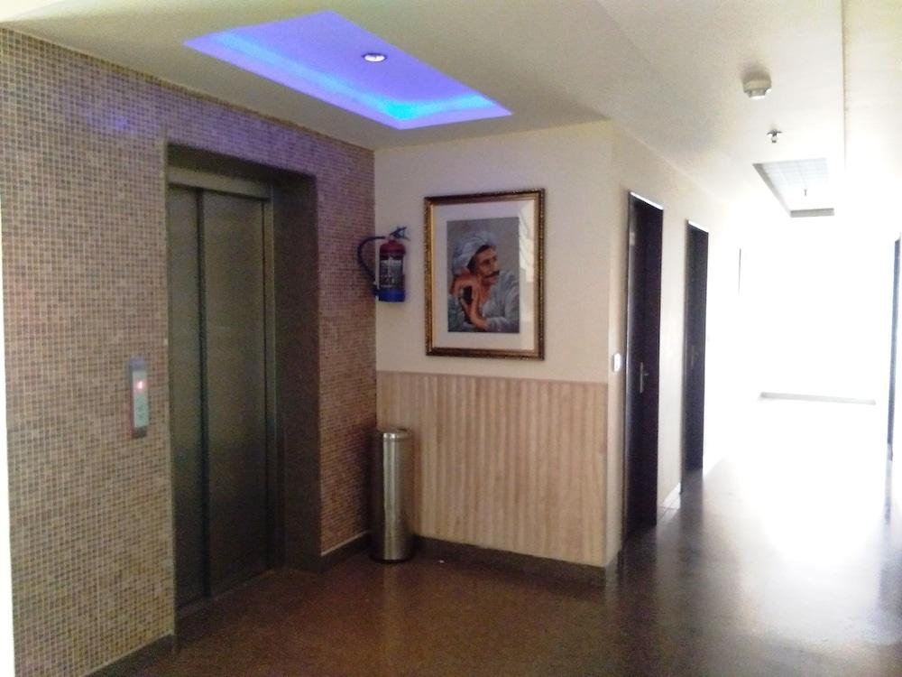 Hotel Karan Vilas - Interior
