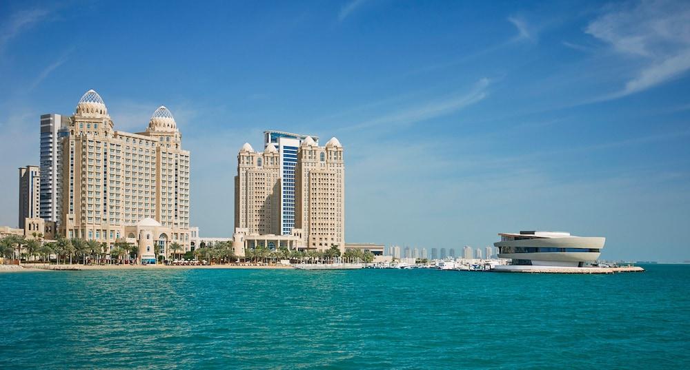 Four Seasons Hotel Doha - Exterior