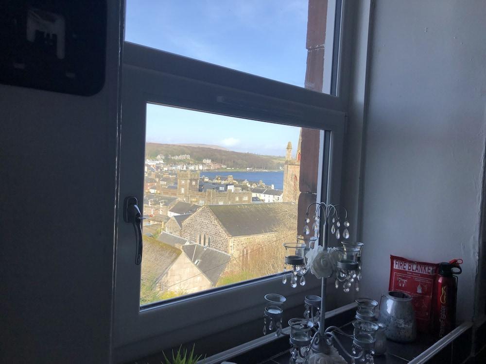 Captivating 2-bed Apartment in Isle of Bute - Interior