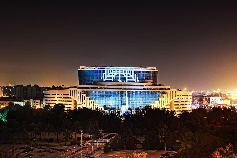 فندق هوليداي فيلا الدوحة - Featured Image