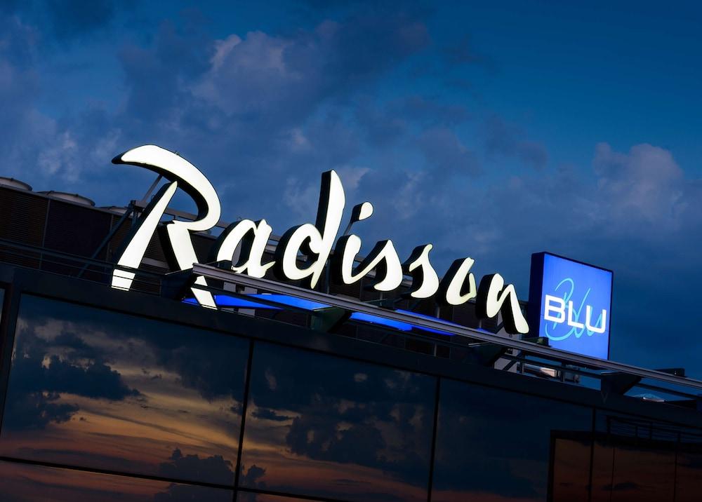 Radisson Blu Hotel, Moscow Sheremetyevo Airport - Exterior