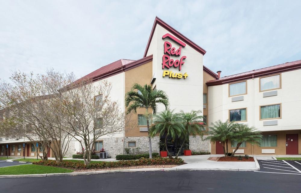 Red Roof Inn PLUS+ West Palm Beach - Featured Image