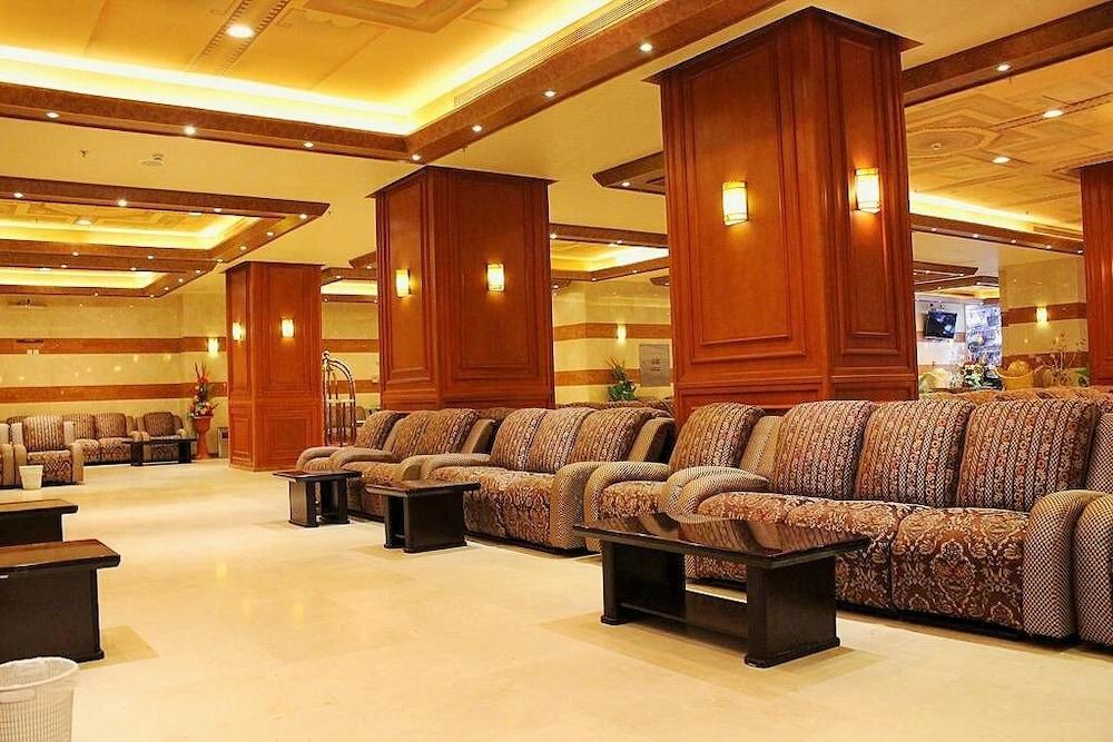 Land Premium Hotel 1 Makkah - Lobby Sitting Area