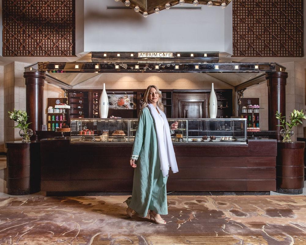 Riyadh Marriott Hotel - Lobby