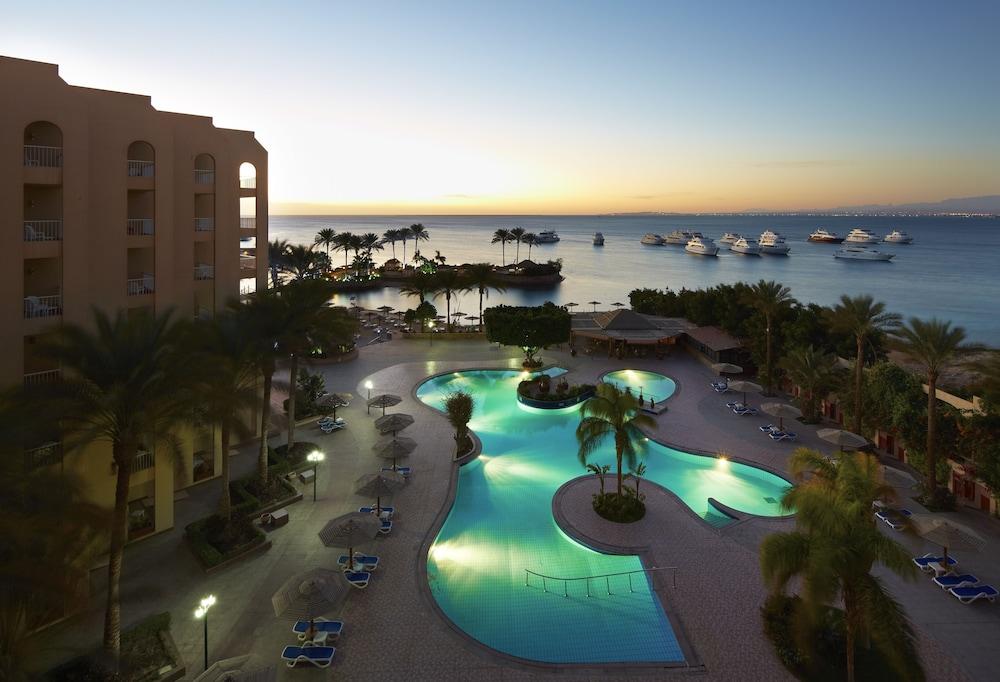 Hurghada Marriott Beach Resort - Outdoor Pool