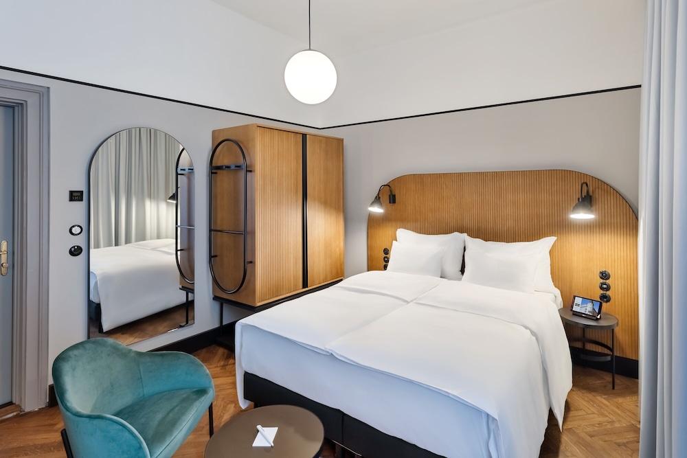 Hotel Astoria Wien - Featured Image