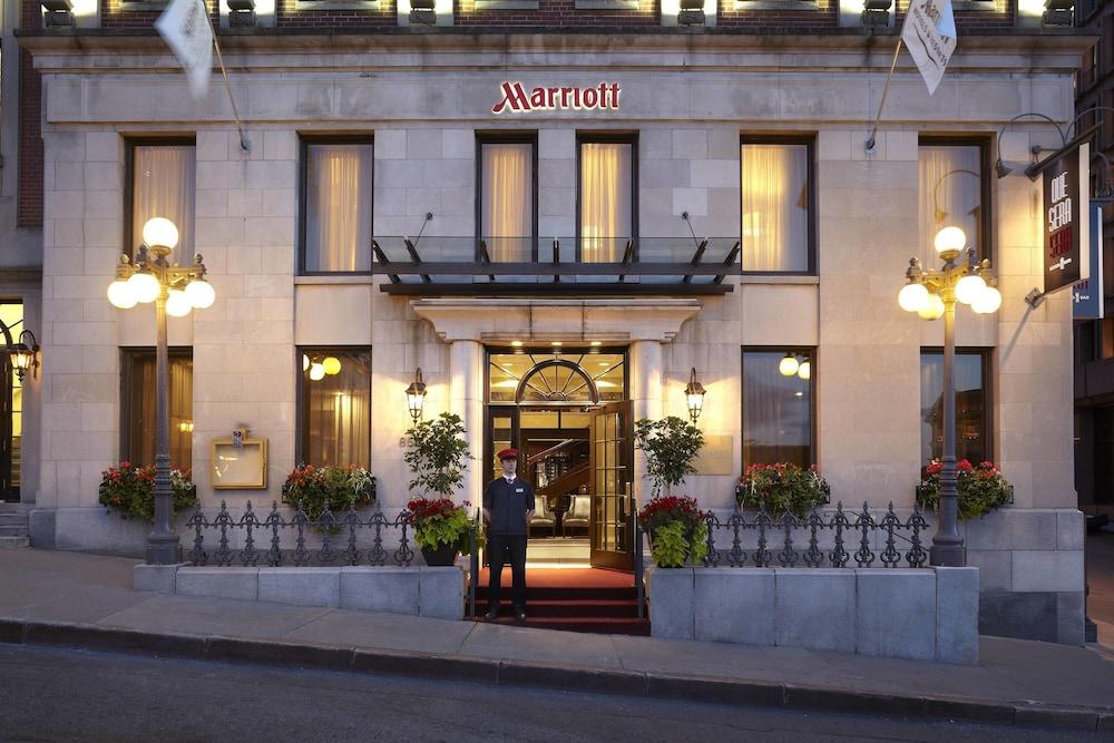 Quebec City Marriott Downtown - Featured Image
