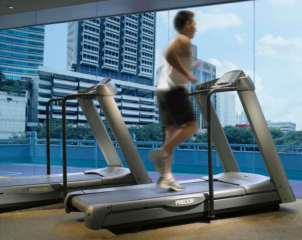 Singapore Marriott Tang Plaza Hotel - Gym
