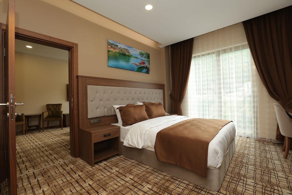 Grand Mela Hotel - Room