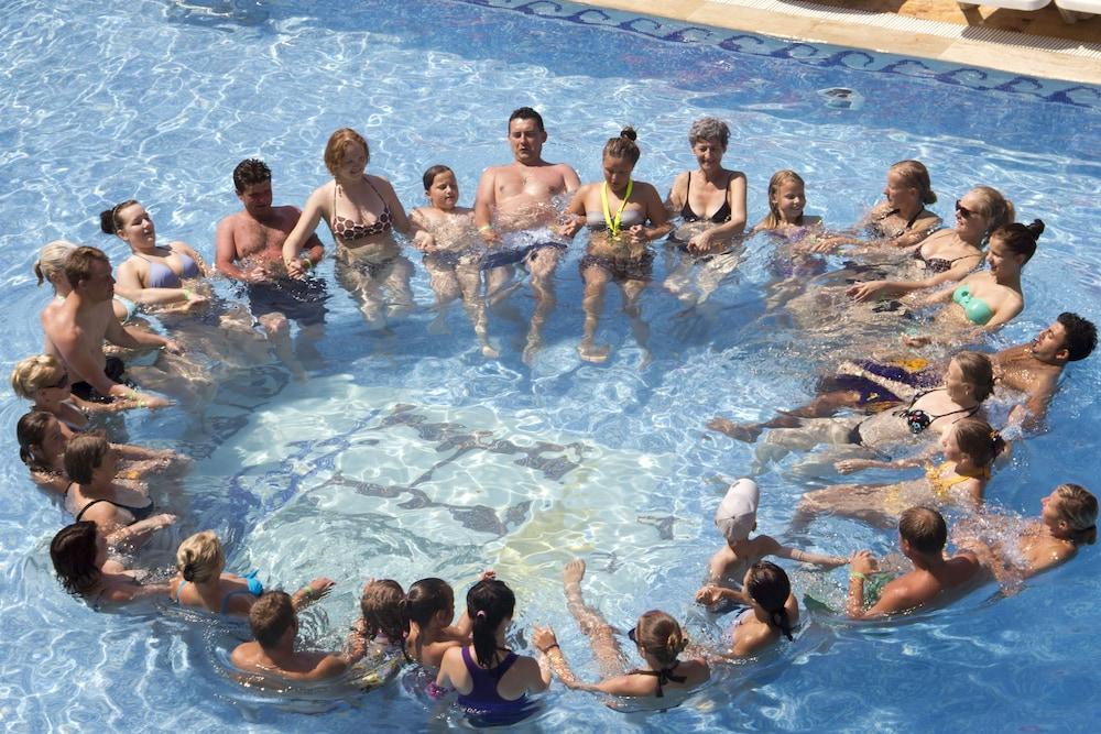 Krizantem Hotel - All Inclusive - Outdoor Pool