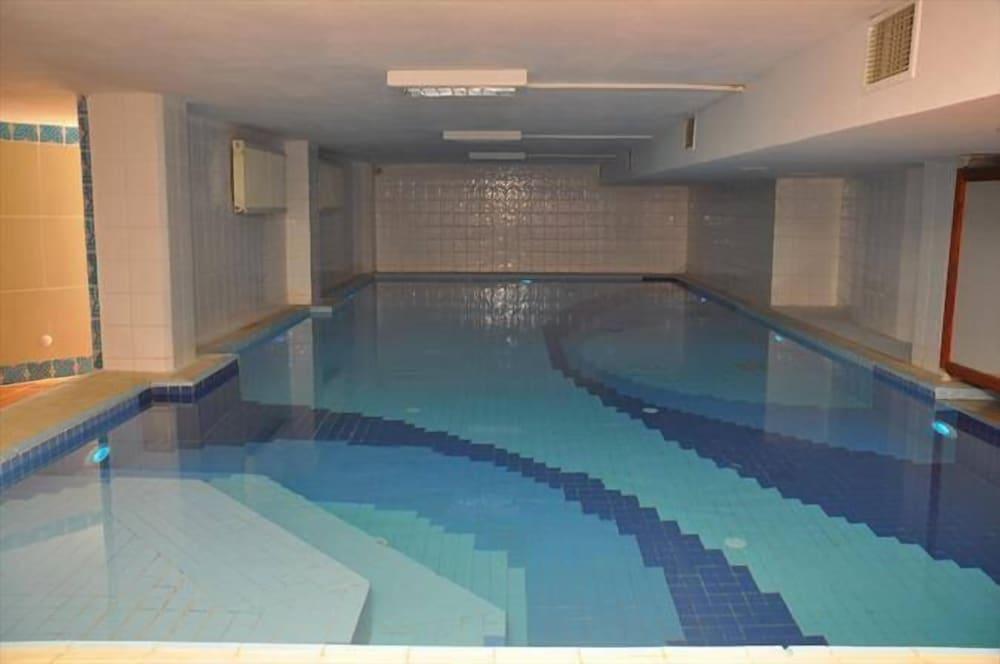 فيكتوريا سويت هوتل آند سبا - Indoor Pool