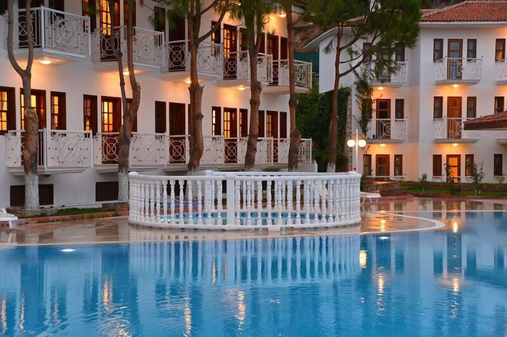 White Hotel - Outdoor Pool