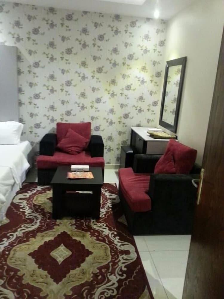 Osool Furnished Apartments Bani Malek - Room