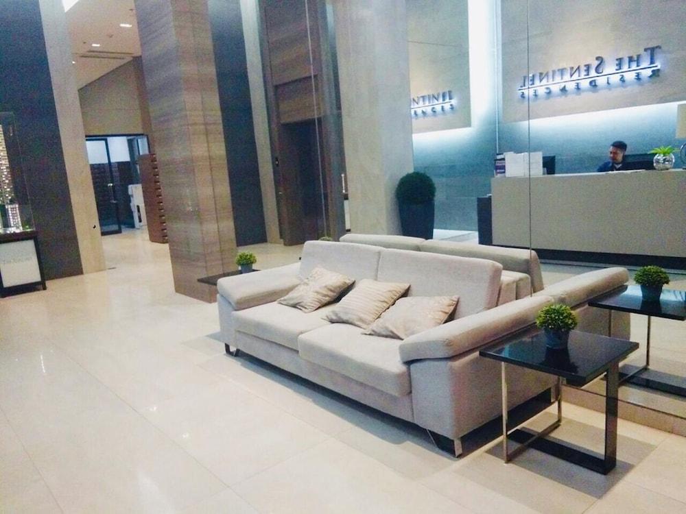 The Sentinel Residences - Lobby Sitting Area