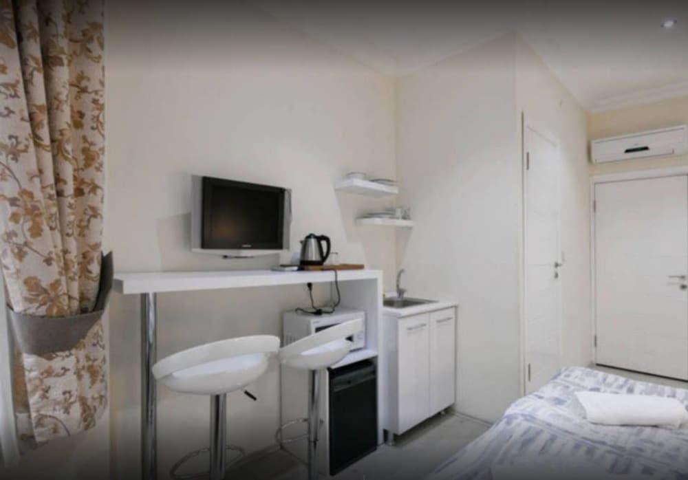 Mayata Suites Hotel - Room amenity