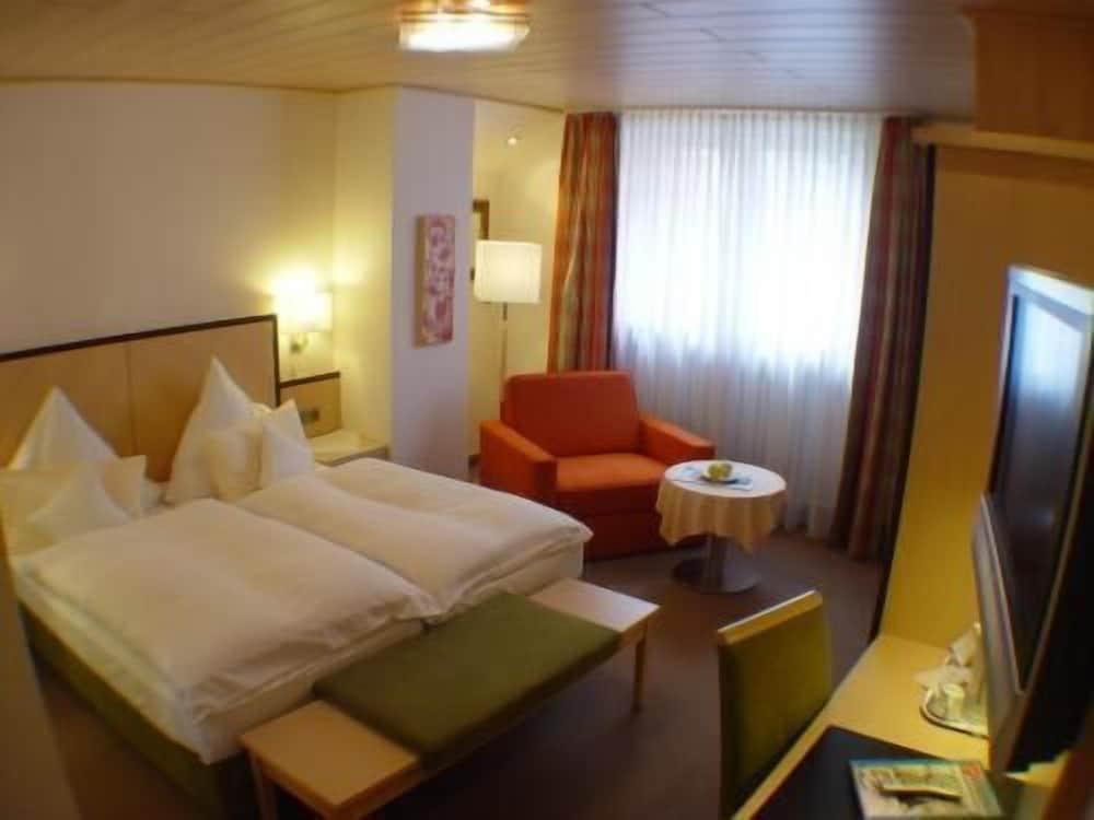 Hotel Haus Berlin - Room