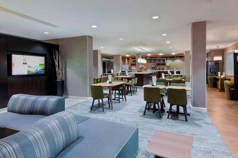 Courtyard by Marriott Tampa Downtown - Lobby Lounge