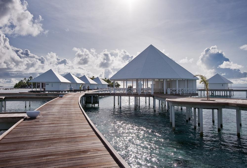 Diamonds Thudufushi Maldives Resort & Spa - Exterior