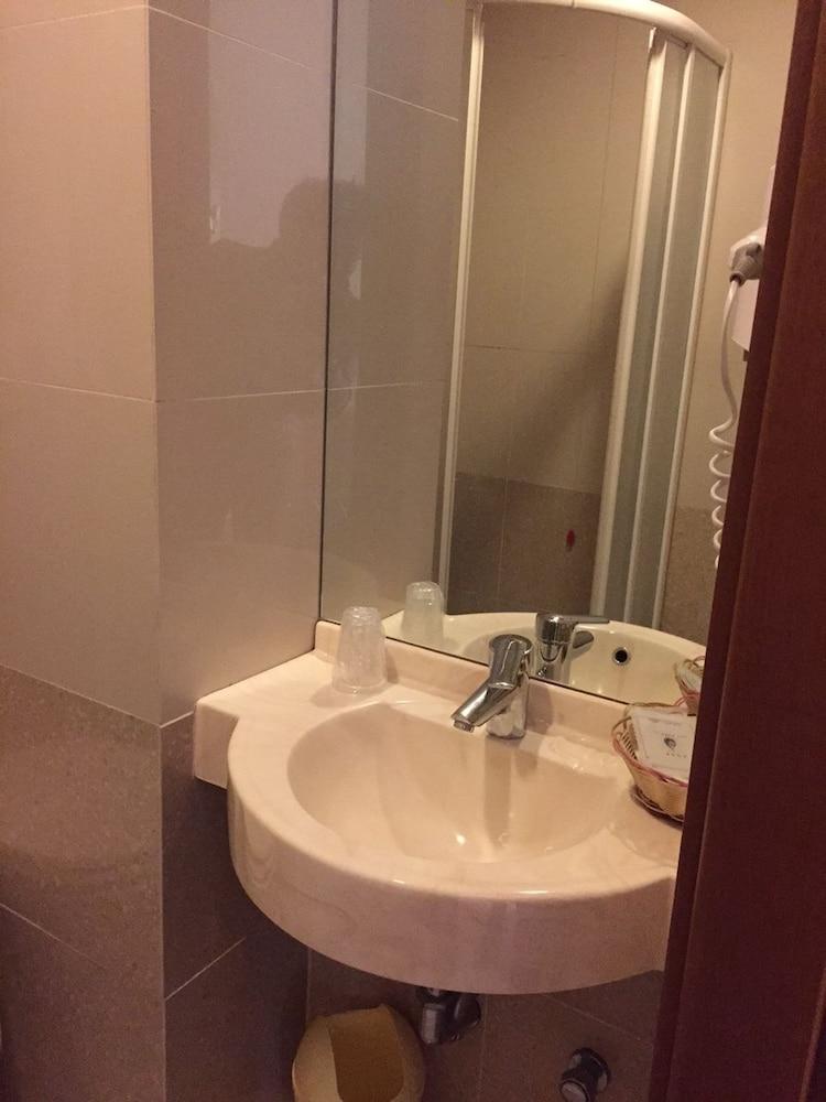 Hotel Nettuno - Bathroom