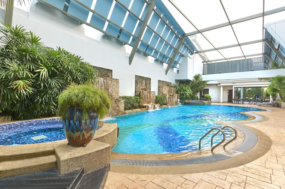 Adina Serviced Apartments Singapore Orchard - Outdoor Pool