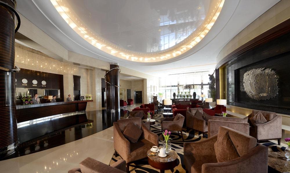 Grand Millennium Dubai - Lobby