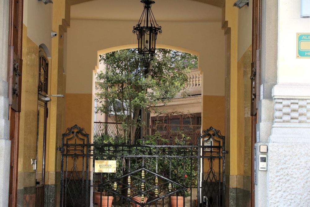 Hotel Palladio - Interior Entrance