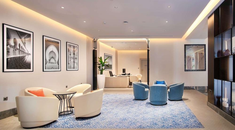 Radisson Blu Hotel & Resort, Abu Dhabi Corniche - Lobby
