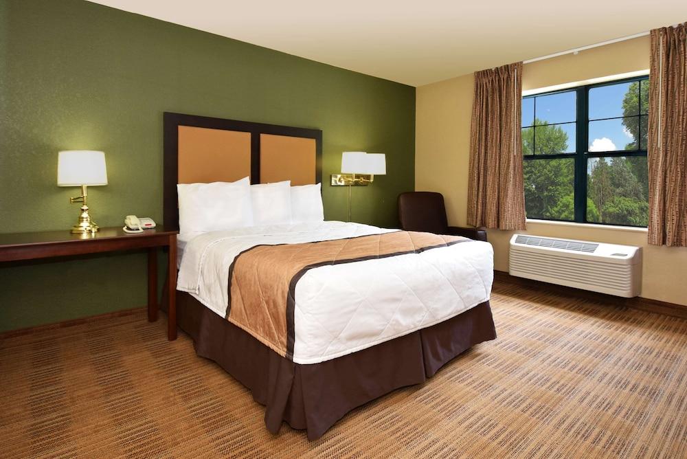 Extended Stay America Suites Washington DC Alexandria Landma - Room