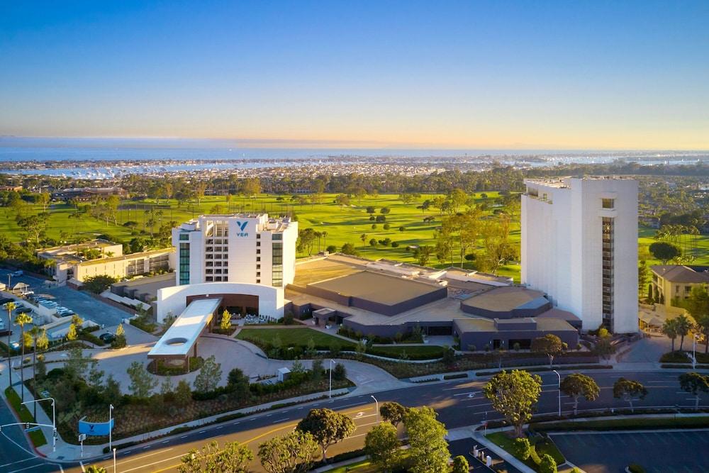 VEA Newport Beach, A Marriott Resort & Spa - Exterior
