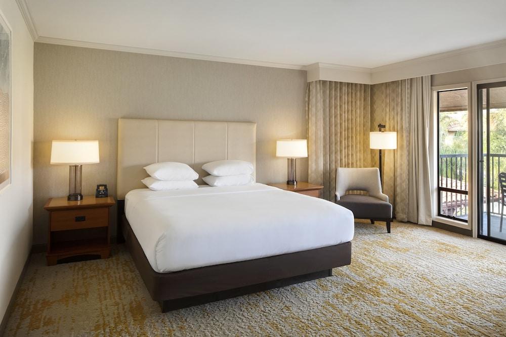 DoubleTree by Hilton Ontario Airport - Room