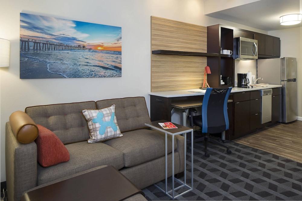TownePlace Suites by Marriott Fort Myers Estero - Featured Image