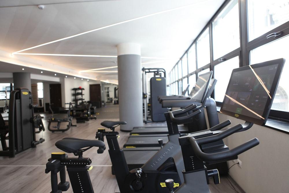 The Hive Hotel - Gym