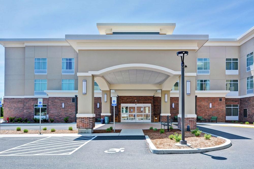 Homewood Suites by Hilton Hadley Amherst - Exterior