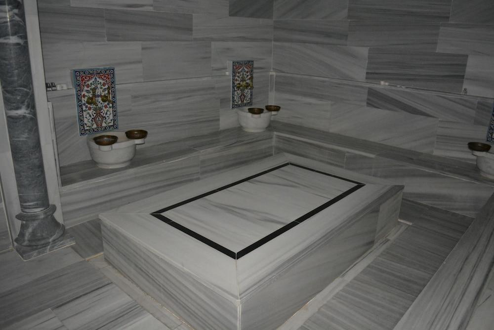 ساريكاميس كار أوتل - Turkish Bath